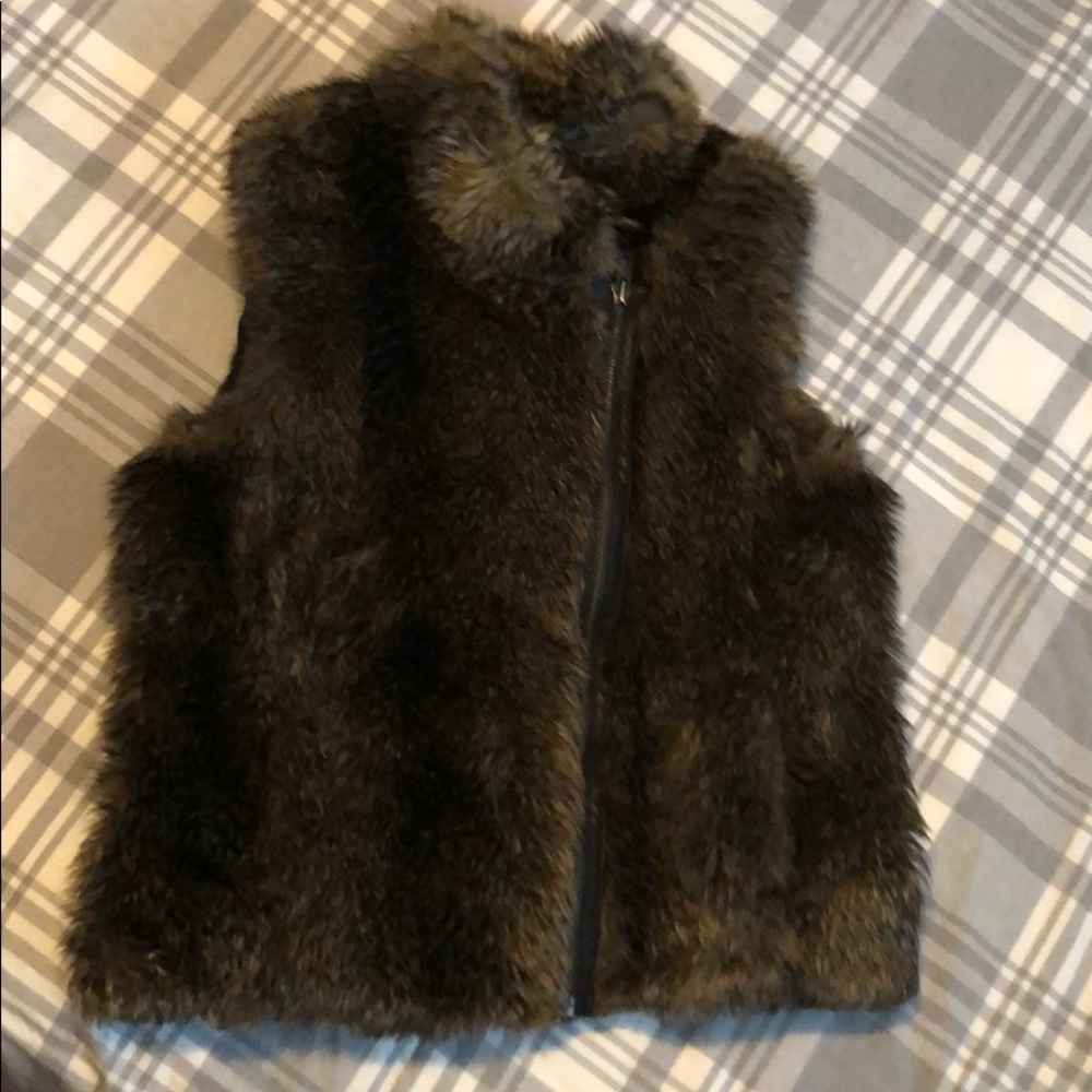 Banana Republic Faux Fur Asymmetric Zippered Vest